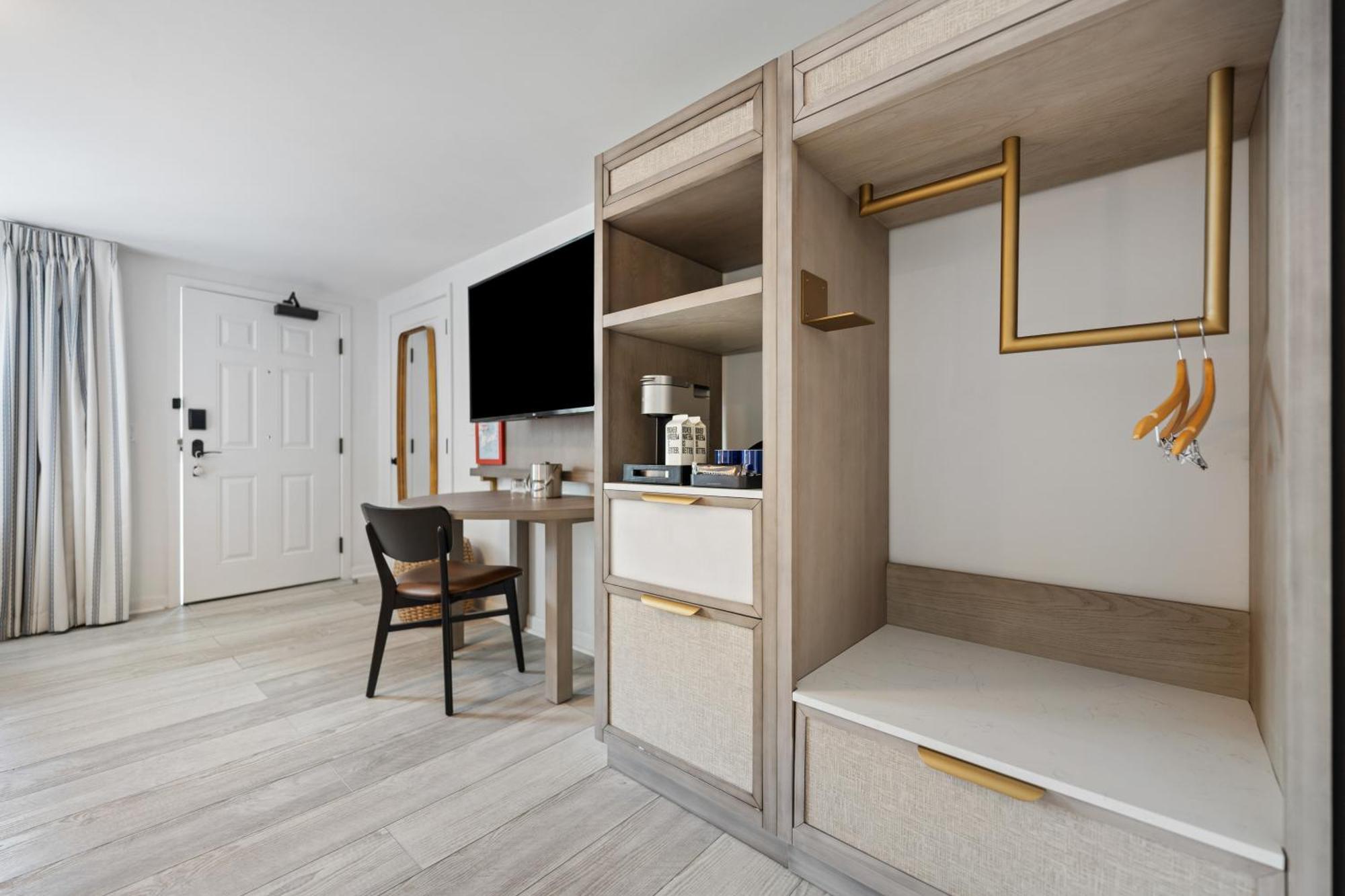 Greyfinch Chatham Inn Экстерьер фото