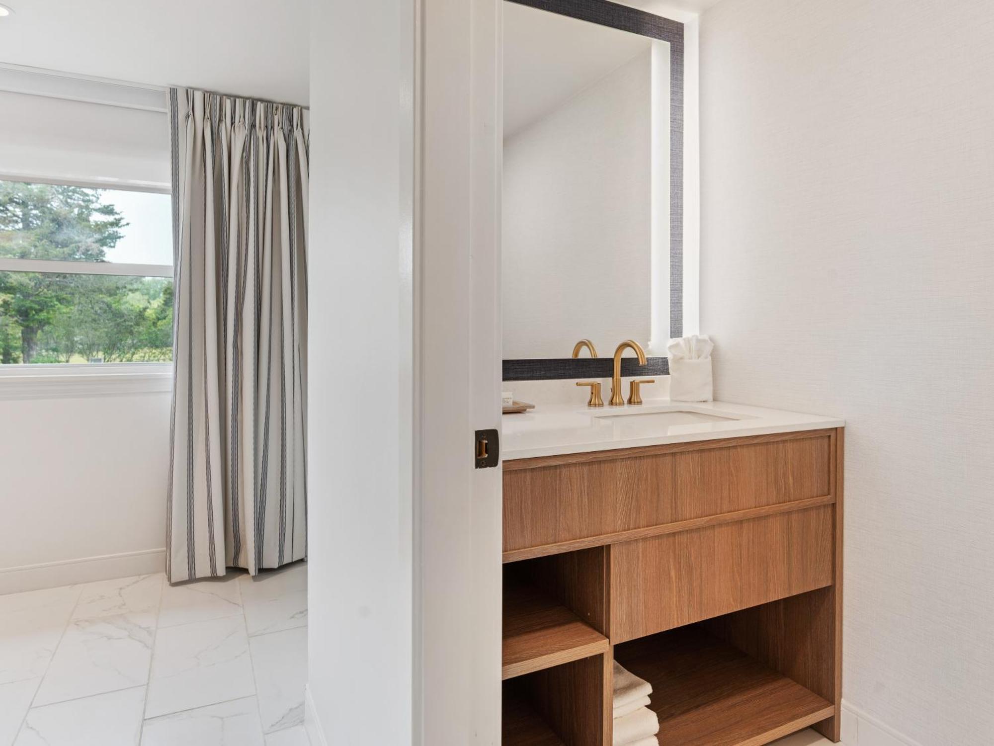 Greyfinch Chatham Inn Экстерьер фото