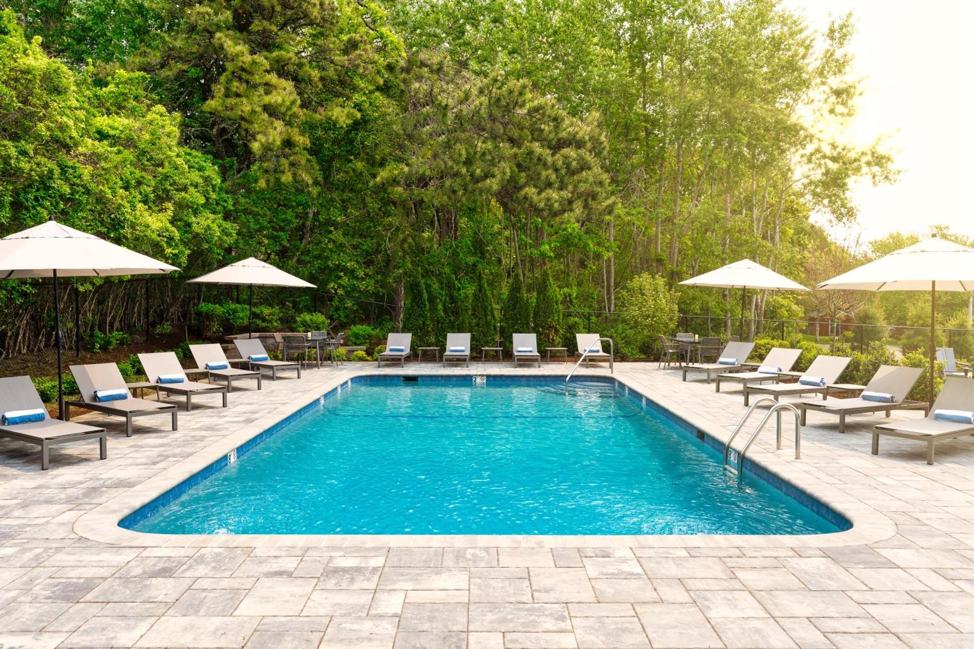 Greyfinch Chatham Inn Экстерьер фото